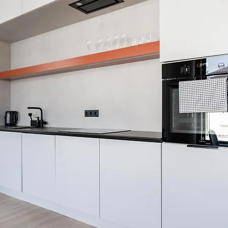 Family 2-bedroom With Parking In The Heart Of Kristiine * タリン